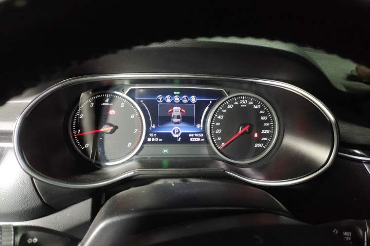 Used Hongqi H5 2020 1.8T Automatic Smart Connect Flagship Edition Instrument Cluster