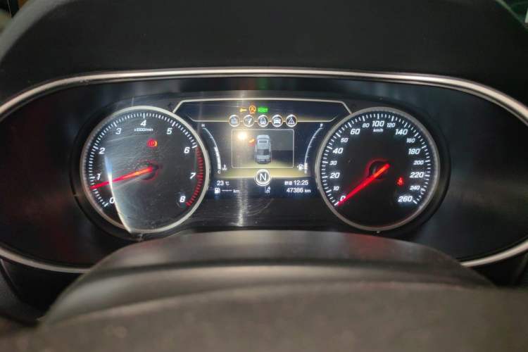 Used Hongqi H5 2020 1.8T Automatic Smart Connect Flagship Edition Instrument Cluster
