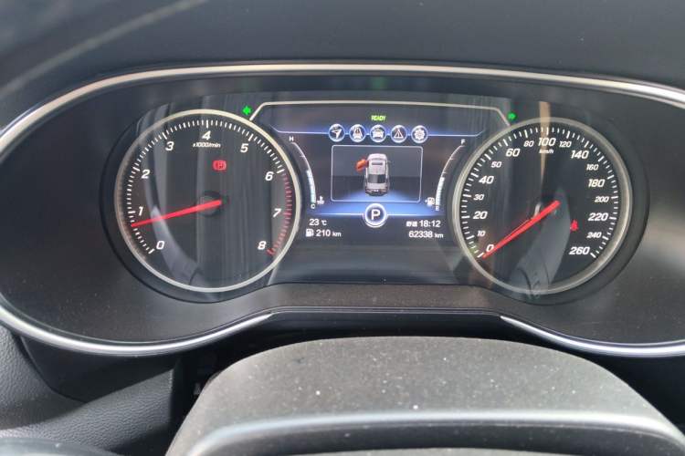Used Hongqi H5 2020 1.8T Automatic Smart Connect Flagship Edition Instrument Cluster