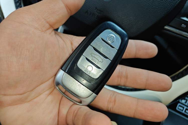 Used Hongqi H5 2020 1.8T Automatic Smart Connect Flagship Edition Interior 1