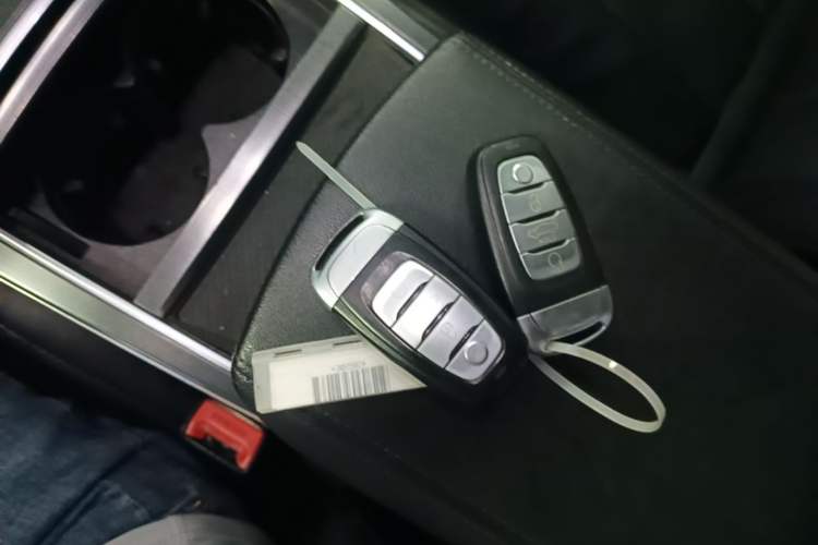 Used Hongqi H5 2020 1.5T DCT Flagship Edition Interior 1