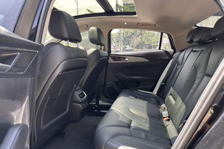 Used Hongqi H5 2020 1.8T Automatic Smart Connect Flagship Edition Interior 3