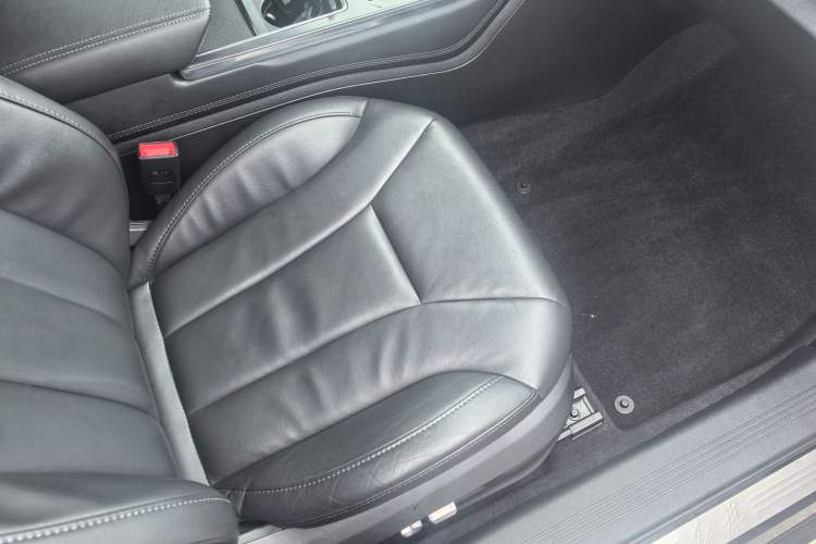 Used Hongqi H5 2020 1.8T Automatic Smart Connect Flagship Edition Interior 3