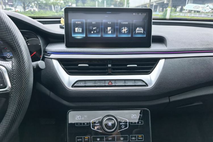 Used Hongqi H5 2020 1.5T DCT Flagship Edition Interior 4