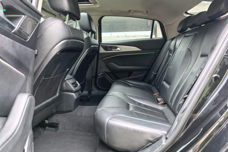 Used Hongqi H5 2020 1.5T DCT Flagship Edition Interior 8