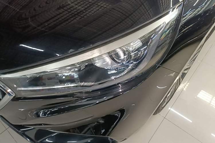 Used Hongqi H5 2020 1.8T Automatic ZhiLian QiYun Edition Left Front Headlight