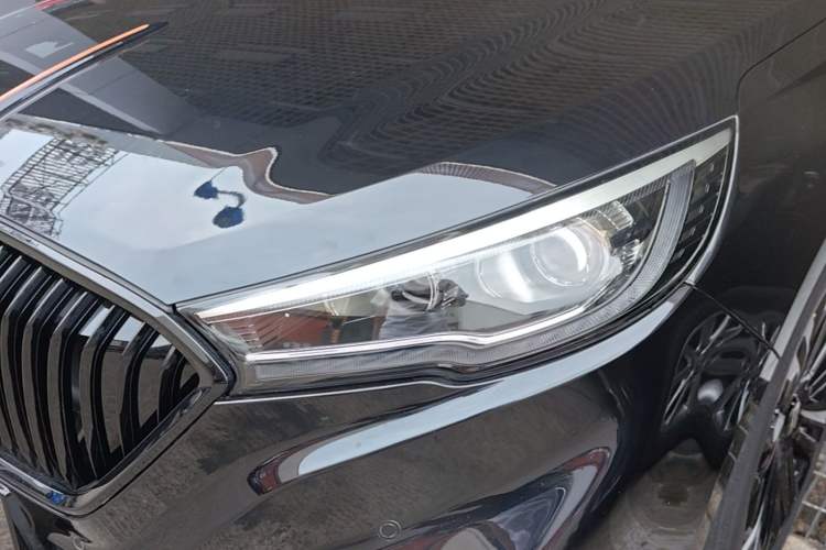 Used Hongqi H5 2020 1.8T Automatic Smart Connect Flagship Edition Left Front Headlight