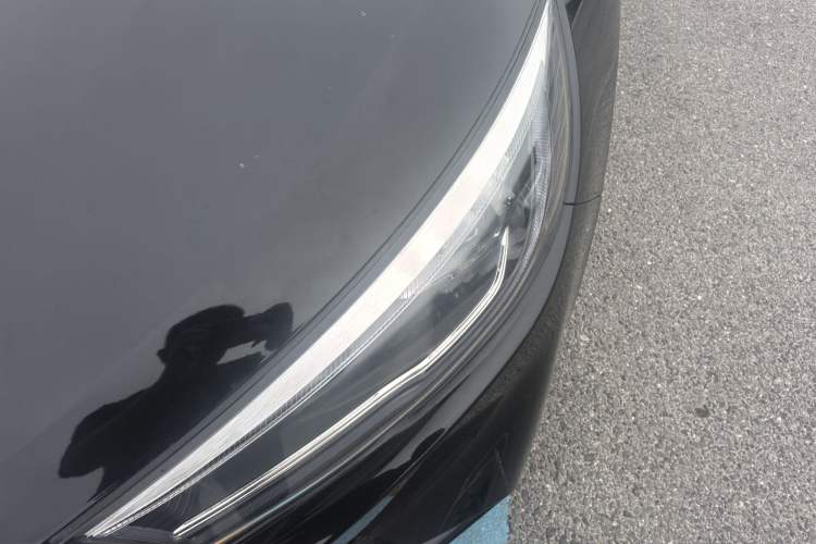 Used Hongqi H5 2020 1.8T Automatic Smart Connect Flagship Edition Left Front Headlight