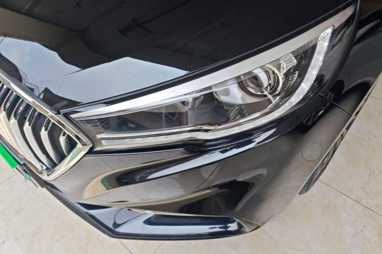 Used Hongqi H5 2020 1.5T DCT Flagship Edition Left Front Headlight