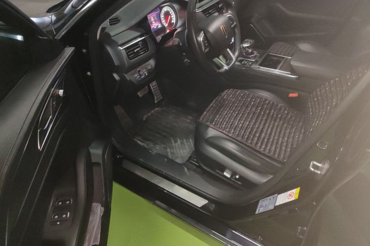 Used Hongqi H5 2020 1.8T Automatic ZhiLian QiYun Edition Left Front Seat