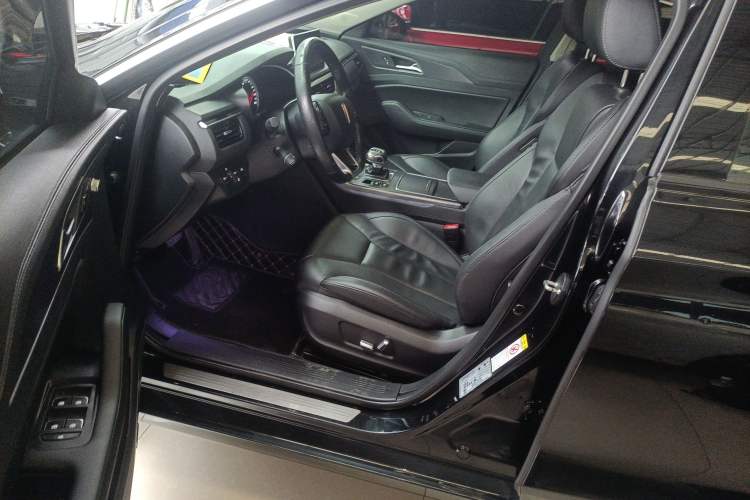 Used Hongqi H5 2020 1.8T Automatic Smart Connect Flagship Edition Left Front Seat