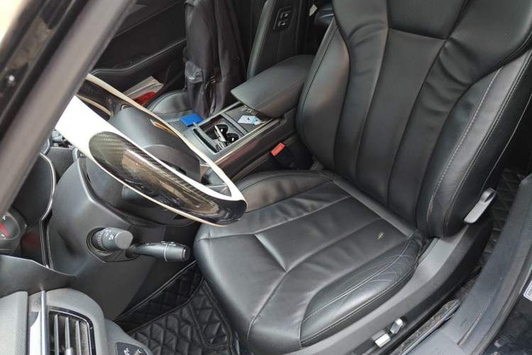 Used Hongqi H5 2020 1.8T Automatic Smart Connect Flagship Edition Left Front Seat