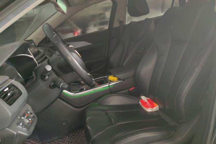 Used Hongqi H5 2020 1.8T Automatic Smart Connect Flagship Edition Left Front Seat