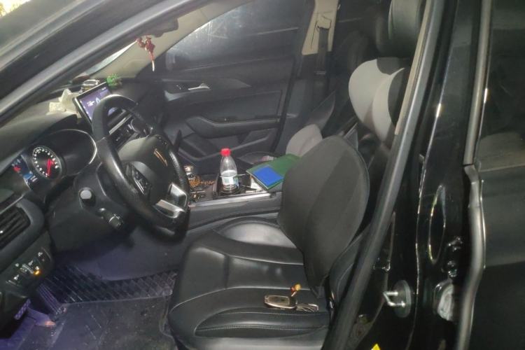 Used Hongqi H5 2020 1.8T Automatic Smart Connect Flagship Edition Left Front Seat