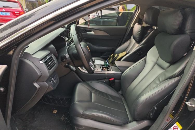 Used Hongqi H5 2020 1.8T Automatic Smart Connect Flagship Edition Left Front Seat