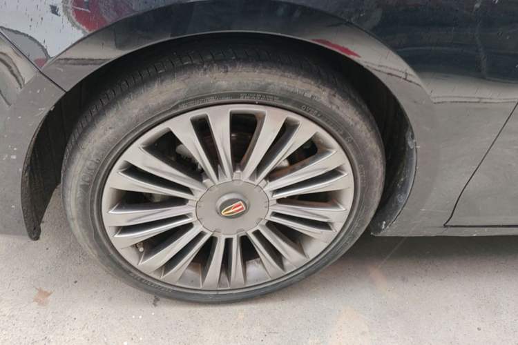 Used Hongqi H5 2020 1.8T Automatic Smart Connect Flagship Edition Left Front Wheel Hub