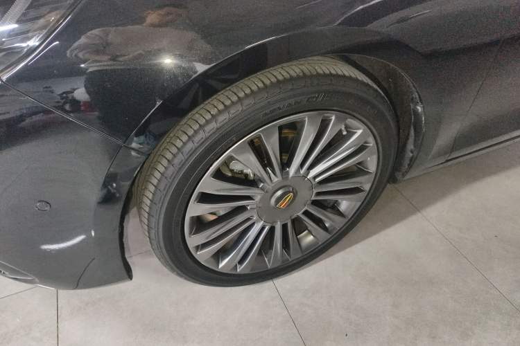 Used Hongqi H5 2020 1.8T Automatic Smart Connect Flagship Edition Left Front Wheel Hub