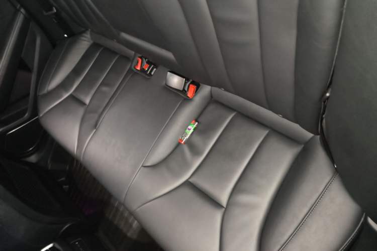 Used Hongqi H5 2020 1.8T Automatic ZhiLian QiYun Edition Left Rear Seat