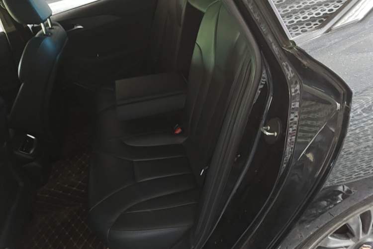 Used Hongqi H5 2020 1.8T Automatic ZhiLian QiYun Edition Left Rear Seat