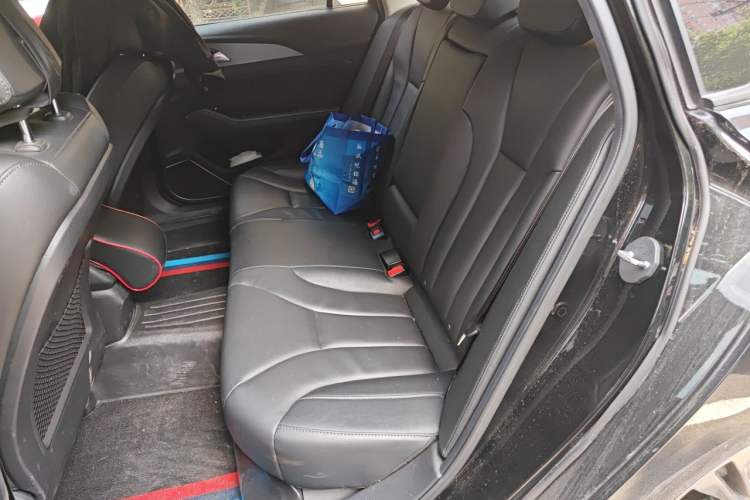Used Hongqi H5 2020 1.8T Automatic ZhiLian QiYun Edition Left Rear Seat