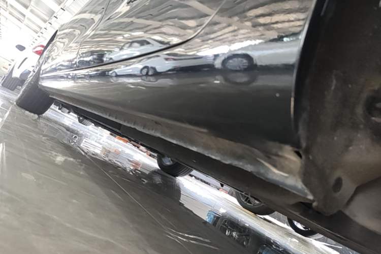 Used Hongqi H5 2020 1.5T DCT Flagship Edition Left Side Sill