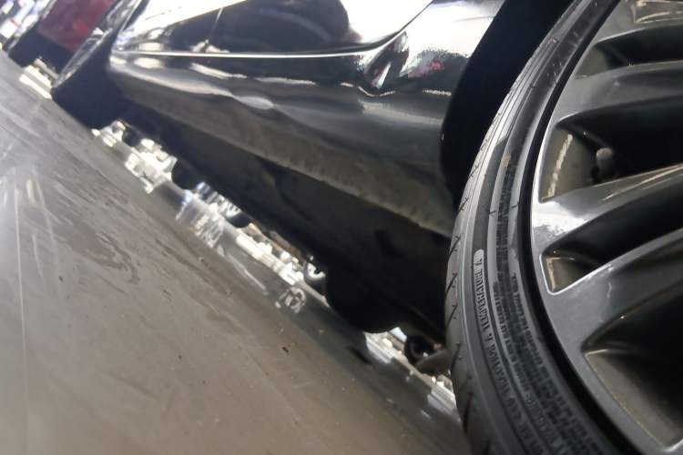 Used Hongqi H5 2020 1.8T Automatic ZhiLian QiYun Edition Left Side Sill