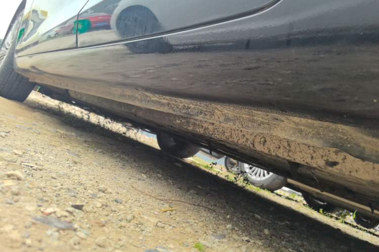Used Hongqi H5 2020 1.5T DCT Flagship Edition Left Side Sill