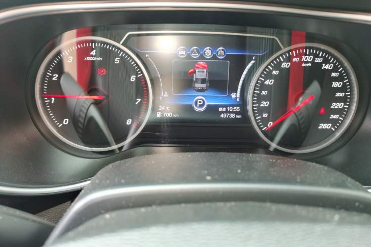 Used Hongqi H5 2020 1.5T DCT Flagship Edition Odometer Close Up