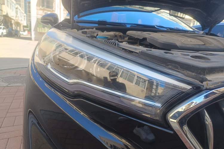 Used Hongqi H5 2020 1.5T DCT Flagship Edition Right Front Headlight
