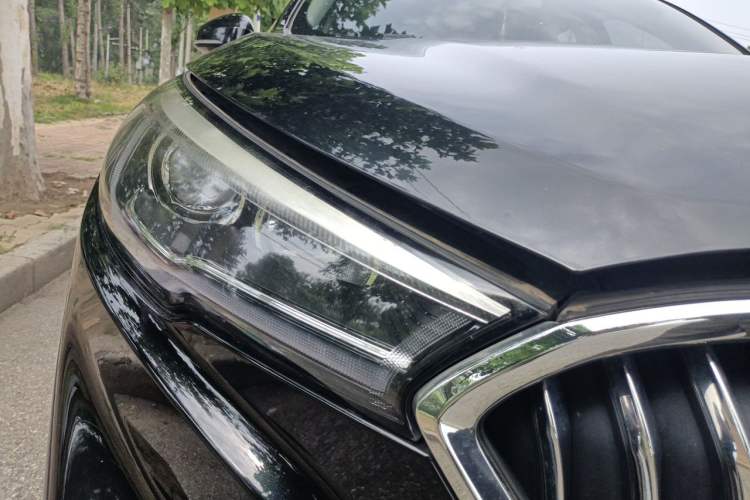 Used Hongqi H5 2020 1.5T DCT Flagship Edition Right Front Headlight