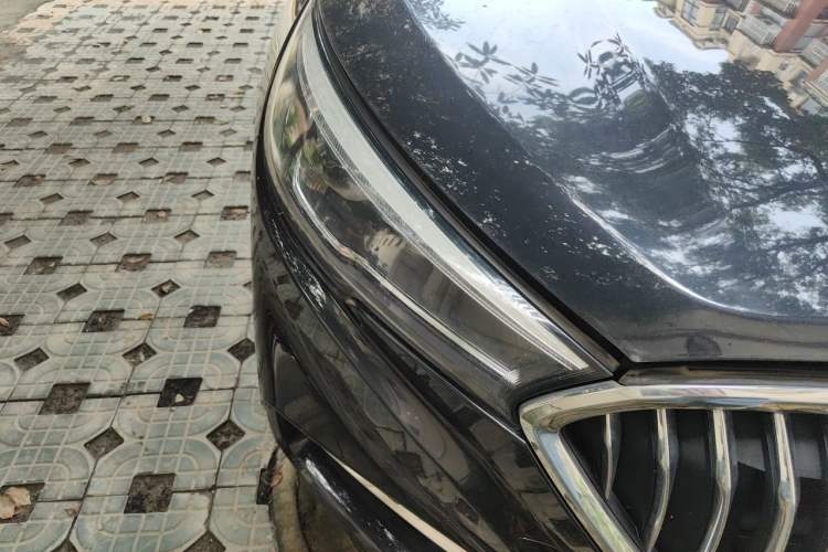 Used Hongqi H5 2020 1.8T Automatic ZhiLian QiYun Edition Right Front Headlight