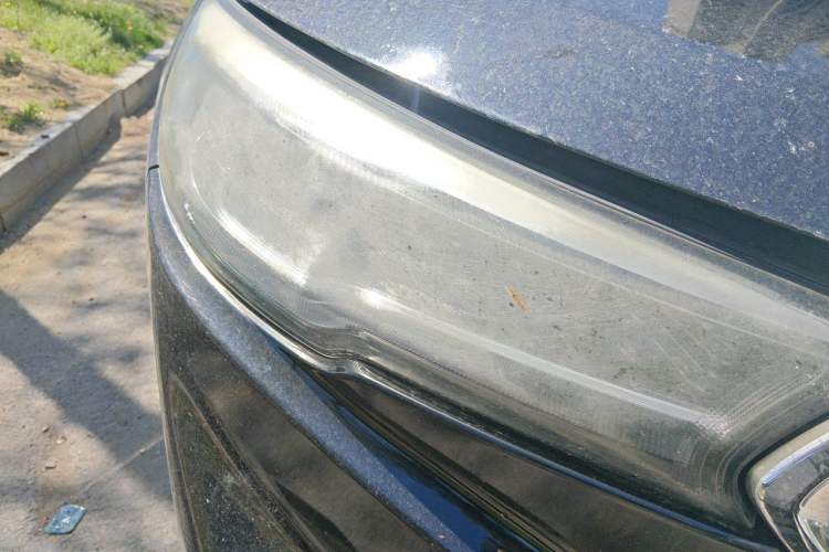 Used Hongqi H5 2020 1.8T Automatic ZhiLian QiYun Edition Right Front Headlight