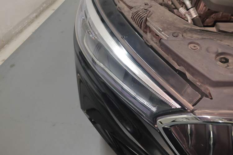 Used Hongqi H5 2020 1.5T DCT Flagship Edition Right Front Headlight