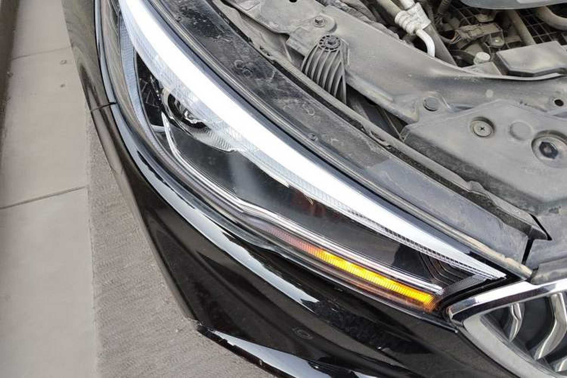 Used Hongqi H5 2020 1.8T Automatic Smart Connect Flagship Edition Right Front Headlight