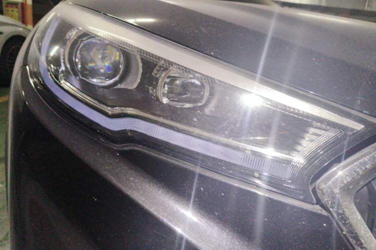 Used Hongqi H5 2020 1.5T DCT Flagship Edition Right Front Headlight