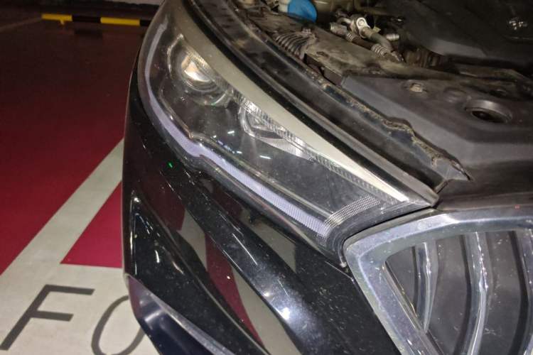 Used Hongqi H5 2020 1.5T DCT Flagship Edition Right Front Headlight