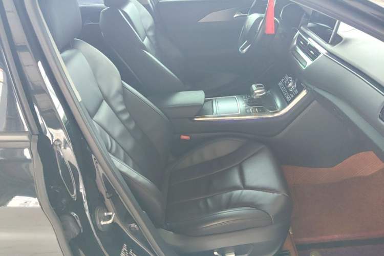 Used Hongqi H5 2020 1.8T Automatic Smart Connect Flagship Edition Right Front Seat