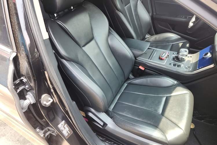 Used Hongqi H5 2020 1.5T DCT Flagship Edition Right Front Seat