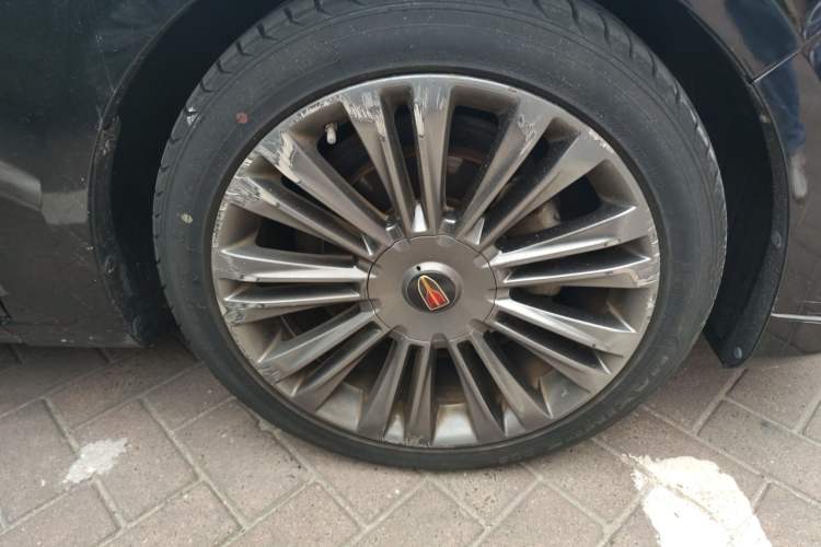 Used Hongqi H5 2020 1.8T Automatic Smart Connect Flagship Edition Right Front Wheel Hub