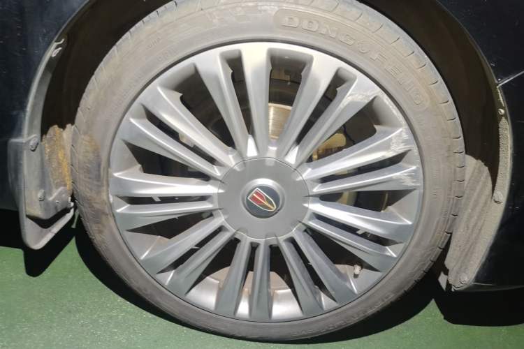 Used Hongqi H5 2020 1.8T Automatic ZhiLian QiYun Edition Right Front Wheel Hub