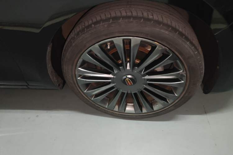 Used Hongqi H5 2020 1.5T DCT Flagship Edition Right Front Wheel Hub