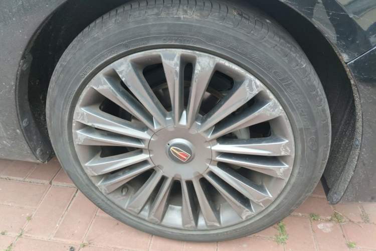 Used Hongqi H5 2020 1.8T Automatic ZhiLian QiYun Edition Right Front Wheel Hub