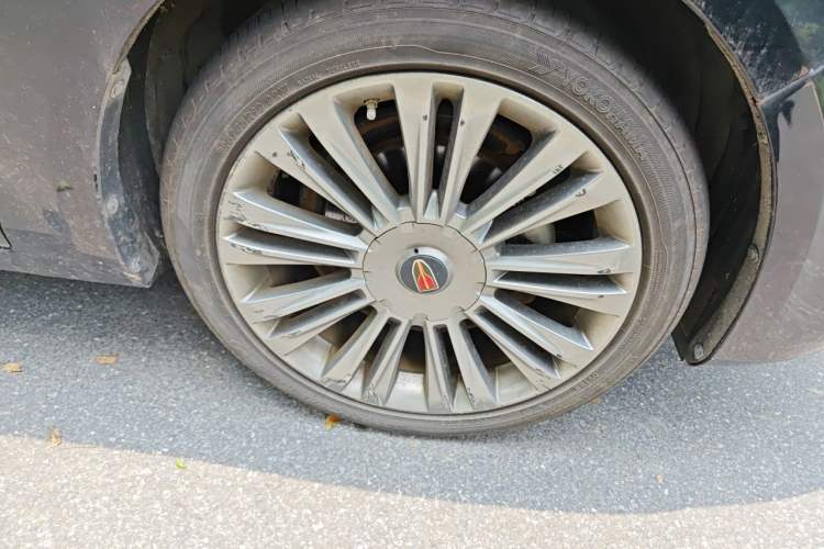 Used Hongqi H5 2020 1.5T DCT Flagship Edition Right Front Wheel Hub