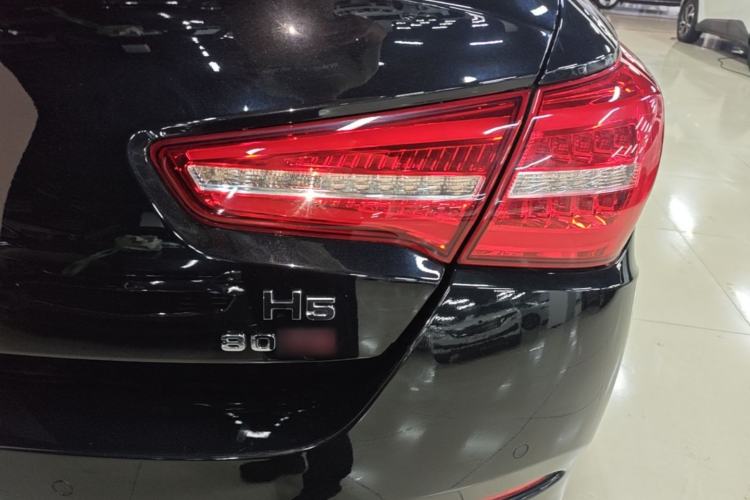 Used Hongqi H5 2020 1.5T DCT Flagship Edition Right Rear Taillight