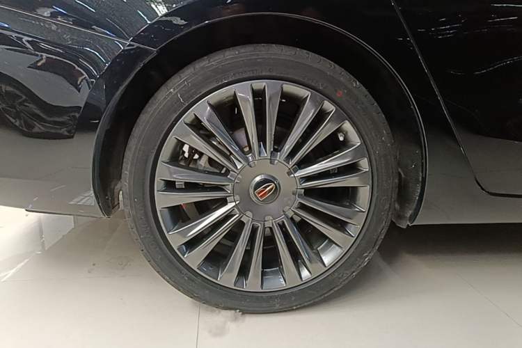 Used Hongqi H5 2020 1.8T Automatic ZhiLian QiYun Edition Right Rear Wheel Hub