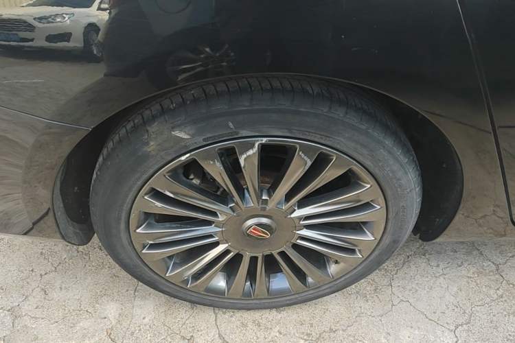Used Hongqi H5 2020 1.8T Automatic Smart Connect Flagship Edition Right Rear Wheel Hub