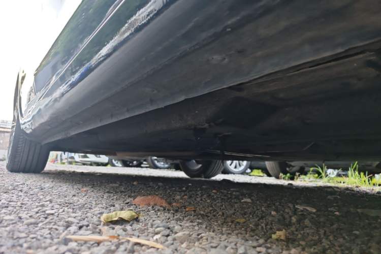 Used Hongqi H5 2020 1.5T DCT Flagship Edition Right Side Sill