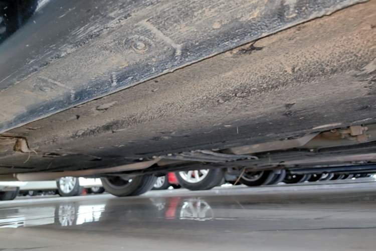 Used Hongqi H5 2020 1.5T DCT Flagship Edition Right Side Sill