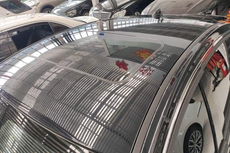 Used Hongqi H5 2020 1.5T DCT Flagship Edition Roof