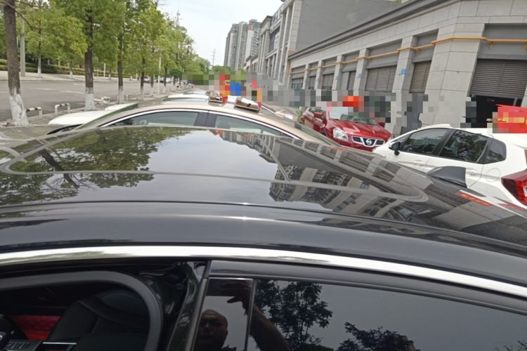 Used Hongqi H5 2020 1.8T Automatic Smart Connect Flagship Edition Roof
